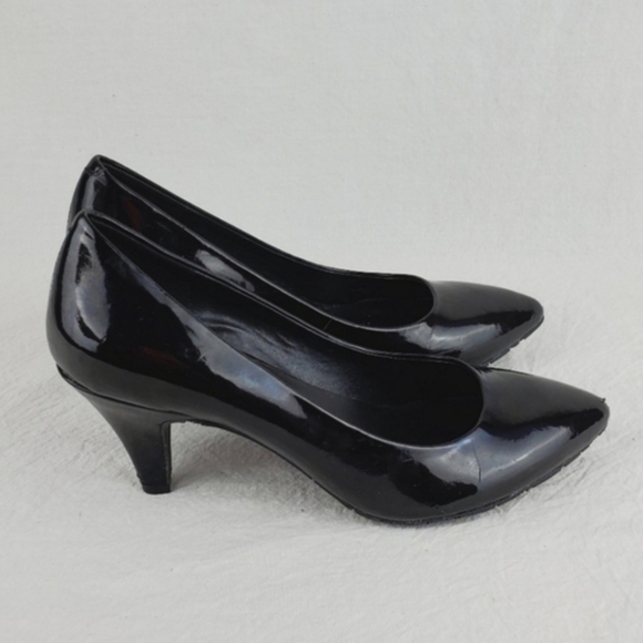 Jessica simpson Velmax point toe patent heels Size 6B - Picture 2 of 11